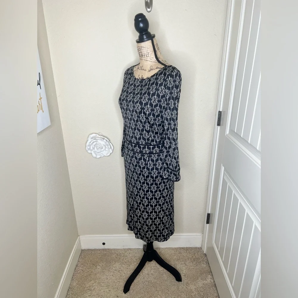 NTM: Tory Burch White Monogram Print Silk Sheath Dress 3/4 Sleeve Size L